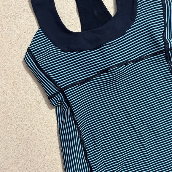 LULULEMON scoop tank - Picture 5 of 6